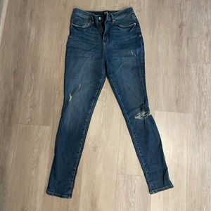 URBAN OUTFITTERS- BDG Jeans